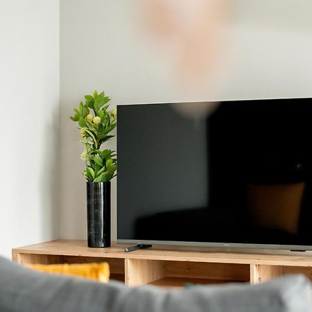 Esencja Apartments With Free Parking Garbary 104 By Noclegi Renters Poznań Eksteriør bilde