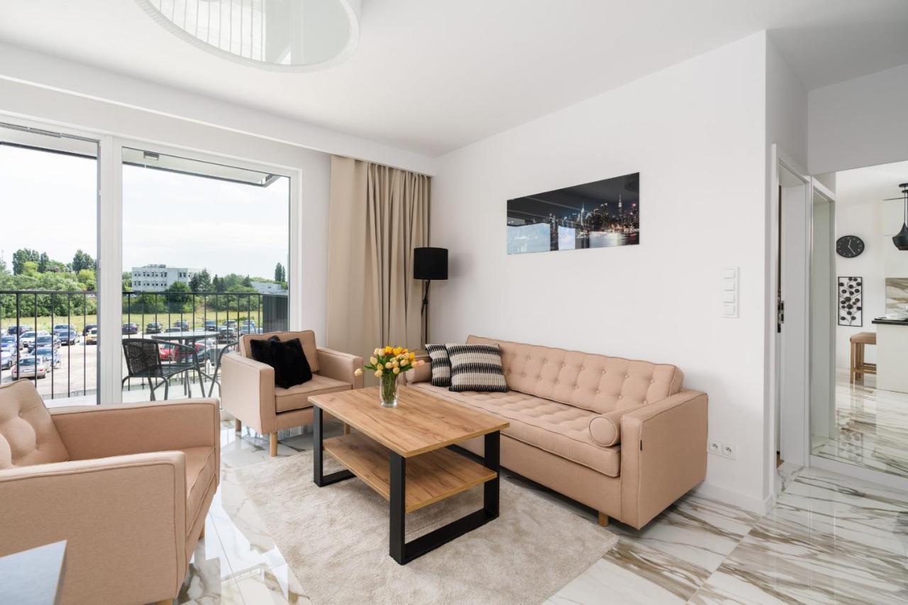 Esencja Apartments With Free Parking Garbary 104 By Noclegi Renters Poznań Eksteriør bilde