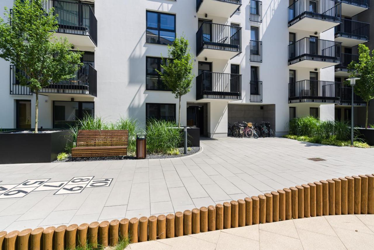 Esencja Apartments With Free Parking Garbary 104 By Noclegi Renters Poznań Eksteriør bilde