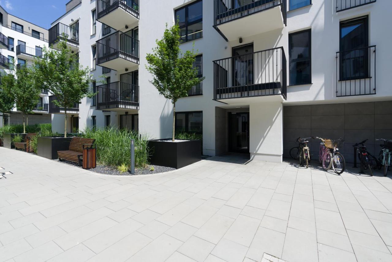 Esencja Apartments With Free Parking Garbary 104 By Noclegi Renters Poznań Eksteriør bilde