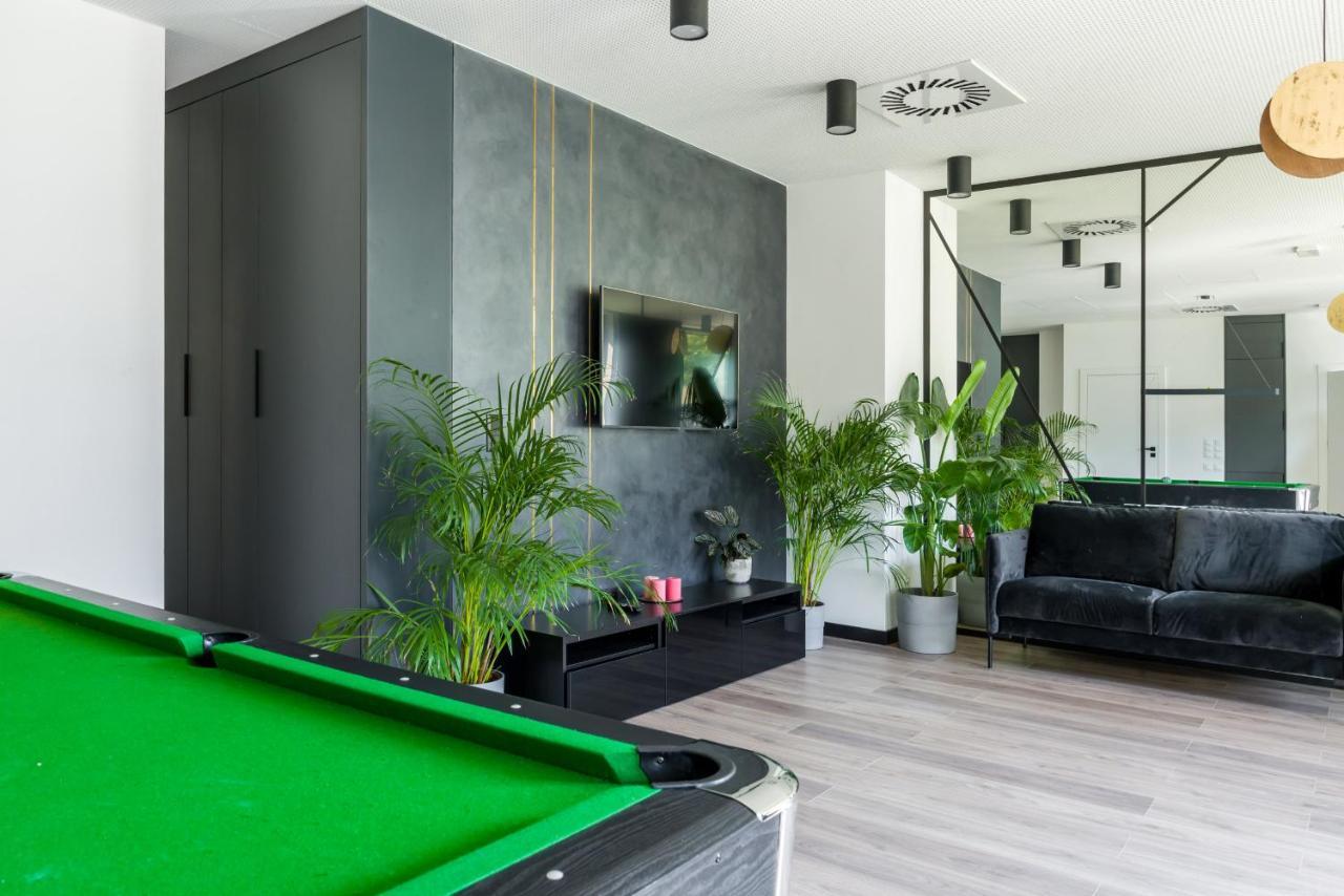 Esencja Apartments With Free Parking Garbary 104 By Noclegi Renters Poznań Eksteriør bilde