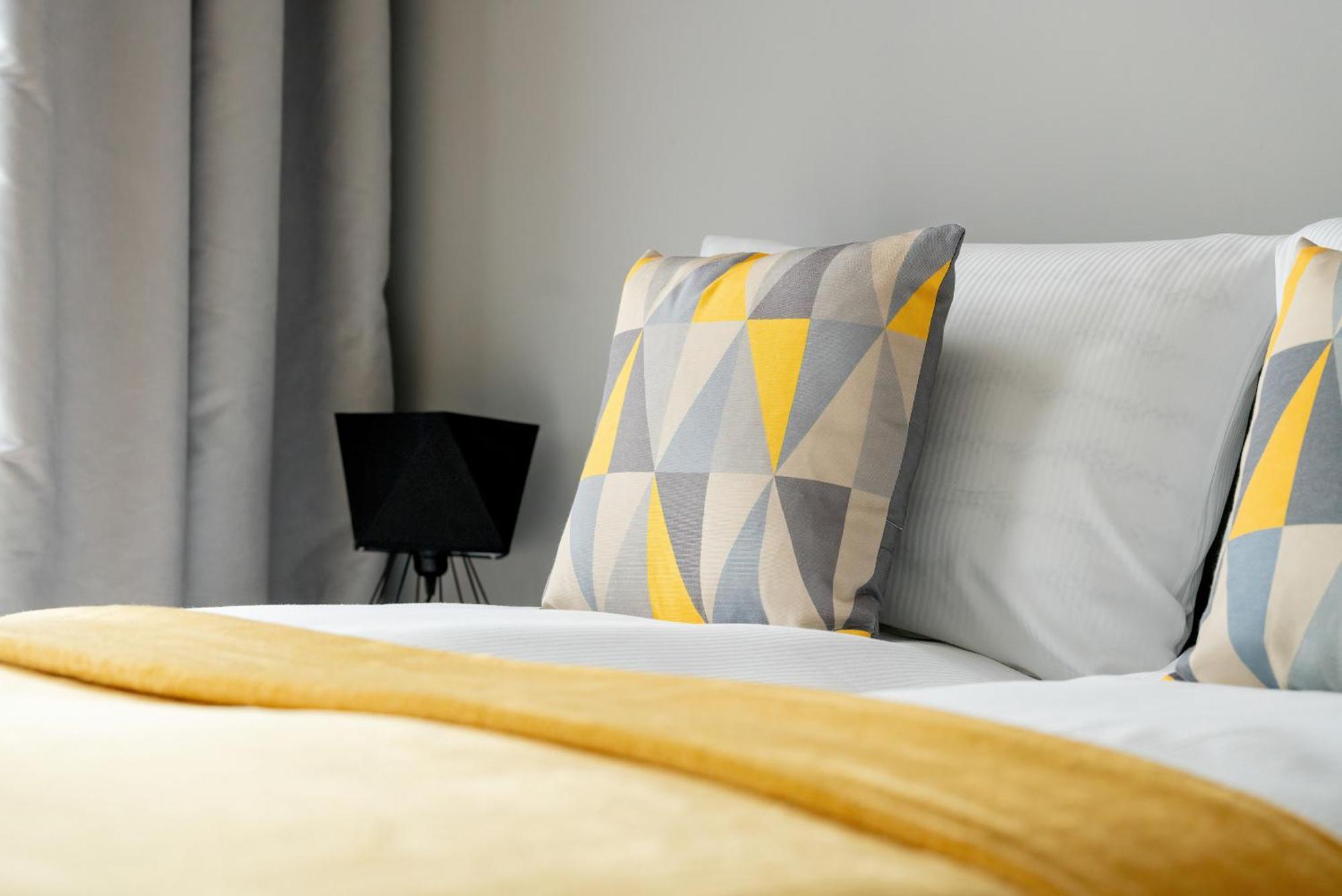 Esencja Apartments With Free Parking Garbary 104 By Noclegi Renters Poznań Eksteriør bilde