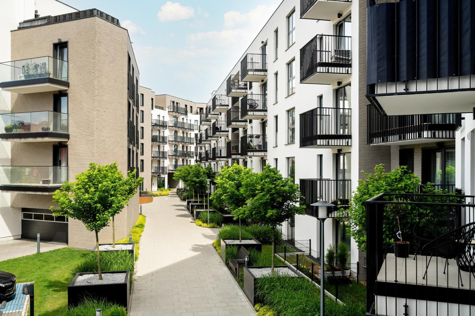 Esencja Apartments With Free Parking Garbary 104 By Noclegi Renters Poznań Eksteriør bilde