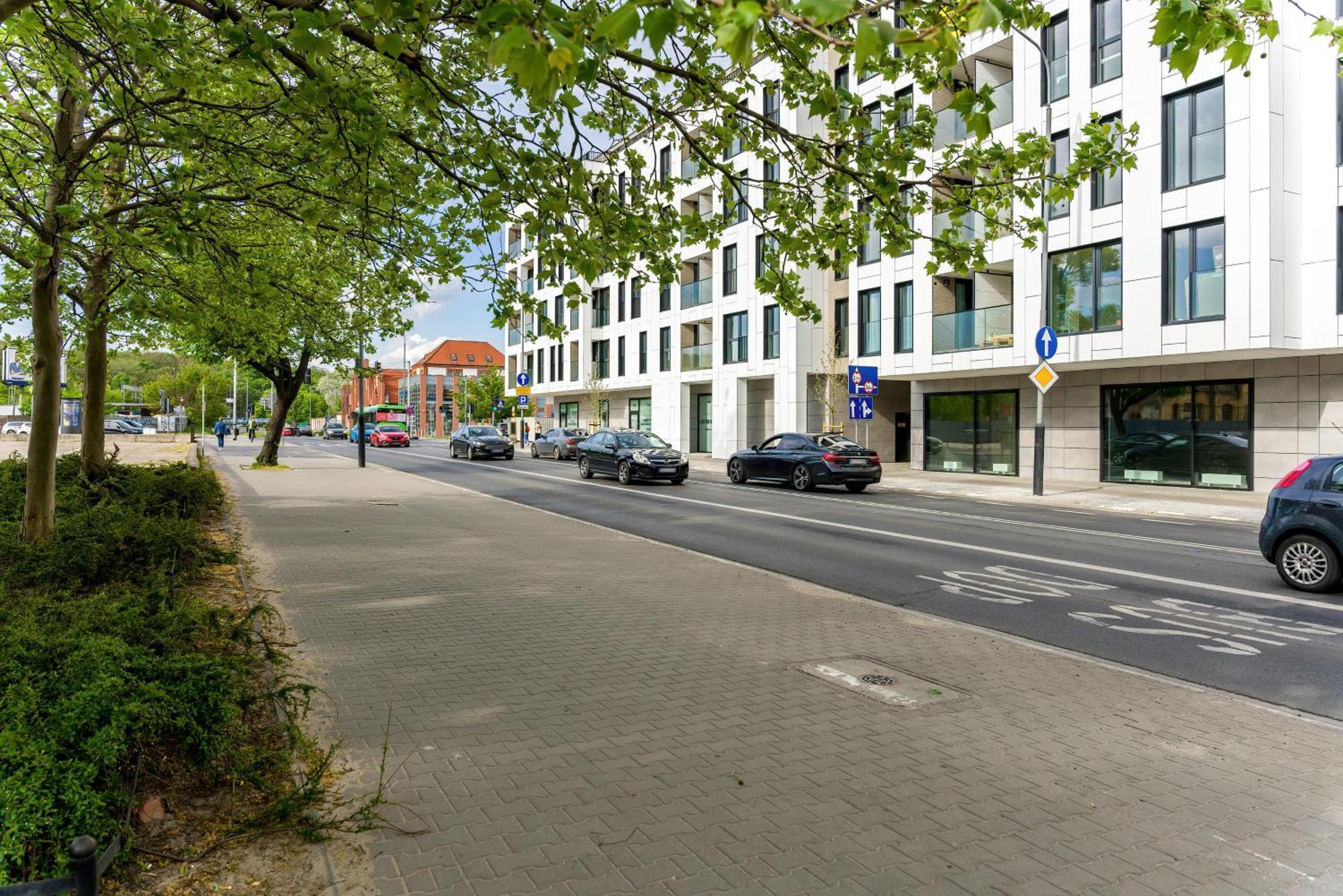 Esencja Apartments With Free Parking Garbary 104 By Noclegi Renters Poznań Eksteriør bilde